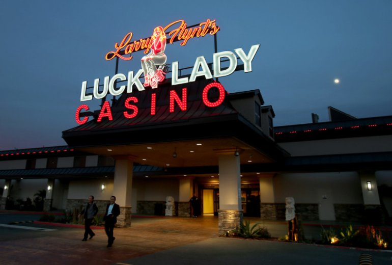 Larry Flynt loses lawsuit against California casino